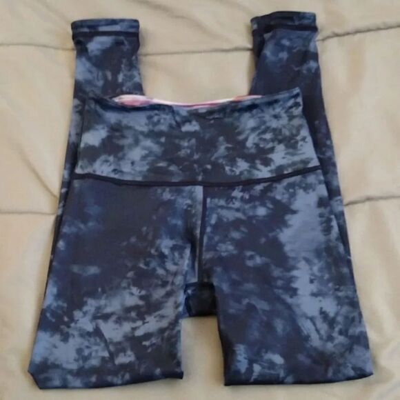 PELOTON Set Sports Bra and Melody Reversible Leggings Size Small NWT - Picture 11 of 16